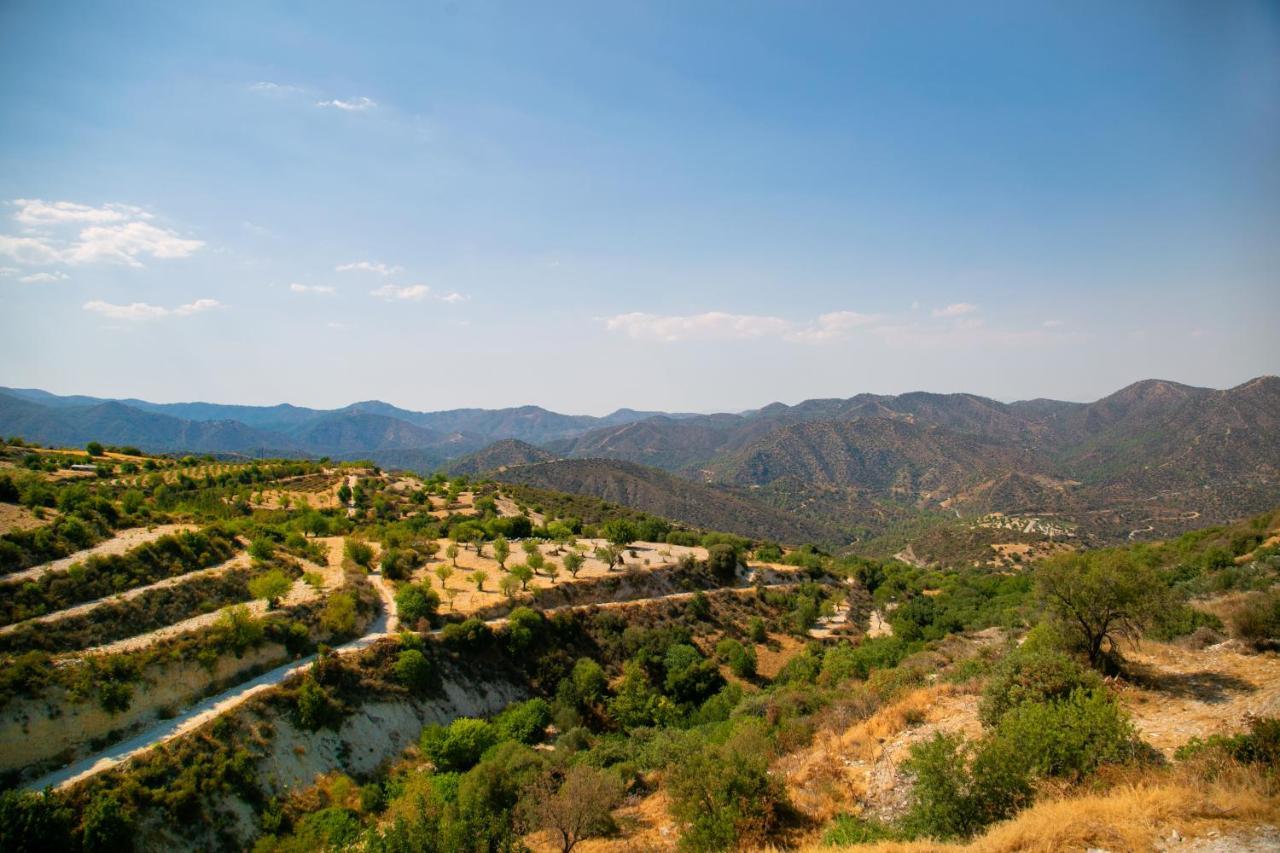 Archontiko Kiverniti Lefkara Bagian luar foto